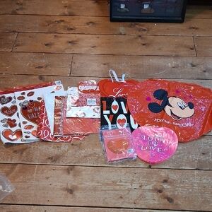 Vintage Valentines DAY Wrapping Paper, Gift Bags, Decor, Lot Of 14 Pc.